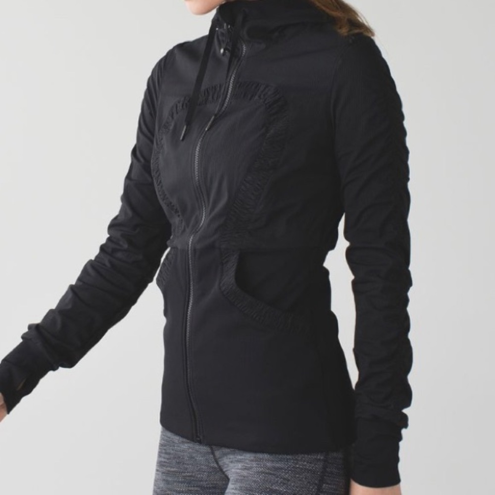 Women’s Lululemon ReversibleDance Studio Jacket